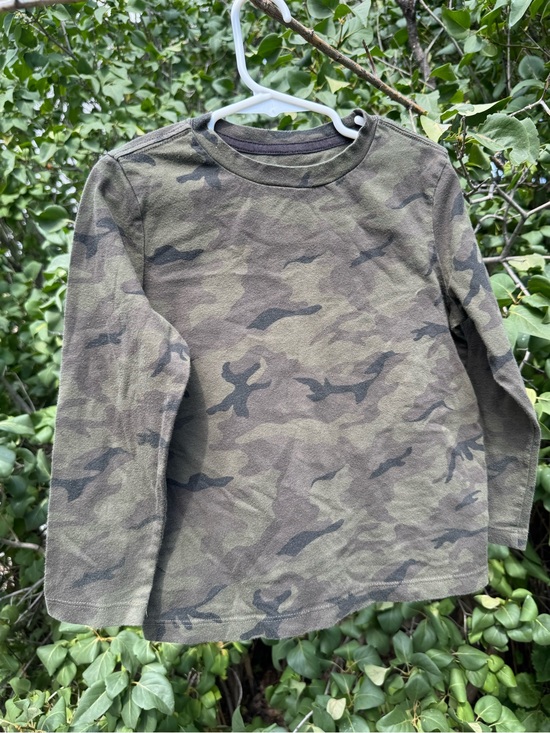 Other - Old Navy - Kids Camo Long Sleeve - Size XS (5)